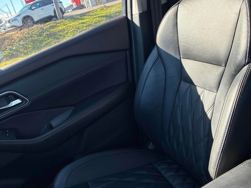 Nissan Rogue * Platinum * CARFAX * БЕЗ ПЪРВОНАЧАЛНА ВНОСКА, снимка 12 - Автомобили и джипове - 52714667