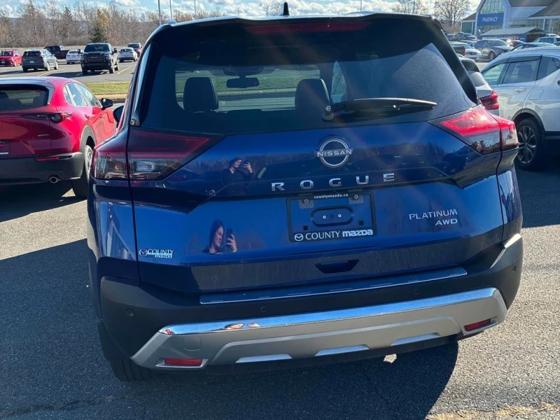 Nissan Rogue * Platinum * CARFAX * БЕЗ ПЪРВОНАЧАЛНА ВНОСКА, снимка 4 - Автомобили и джипове - 52714667