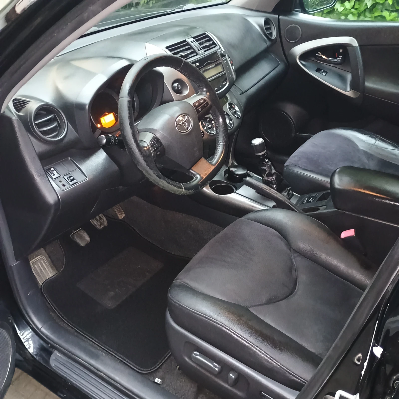 Toyota Rav4  - изображение 8