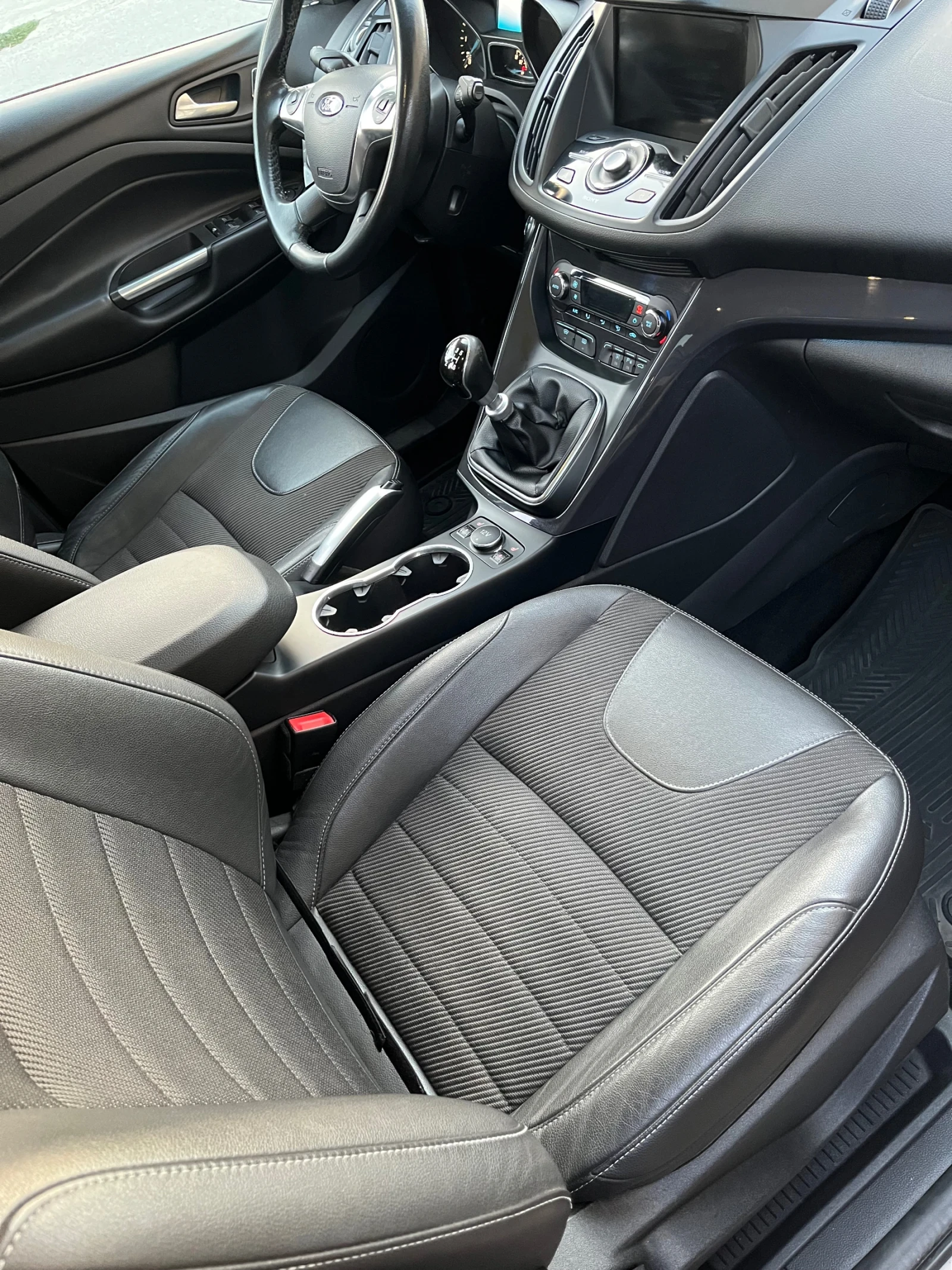 Ford Kuga 2.0 TITANIUM  - изображение 9
