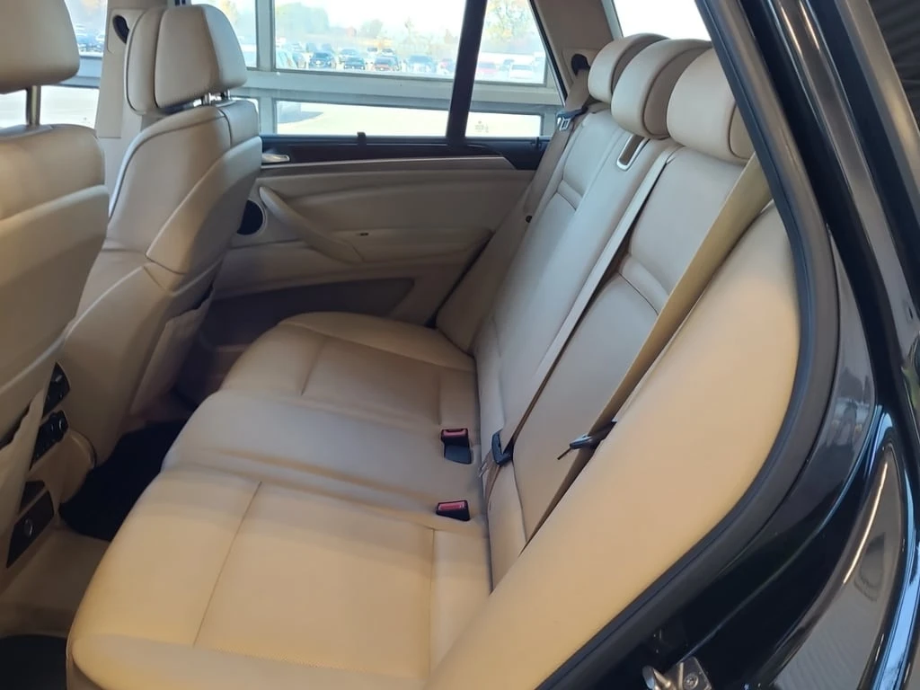 BMW X5 * 50I * CARFAX *    | Mobile.bg   12