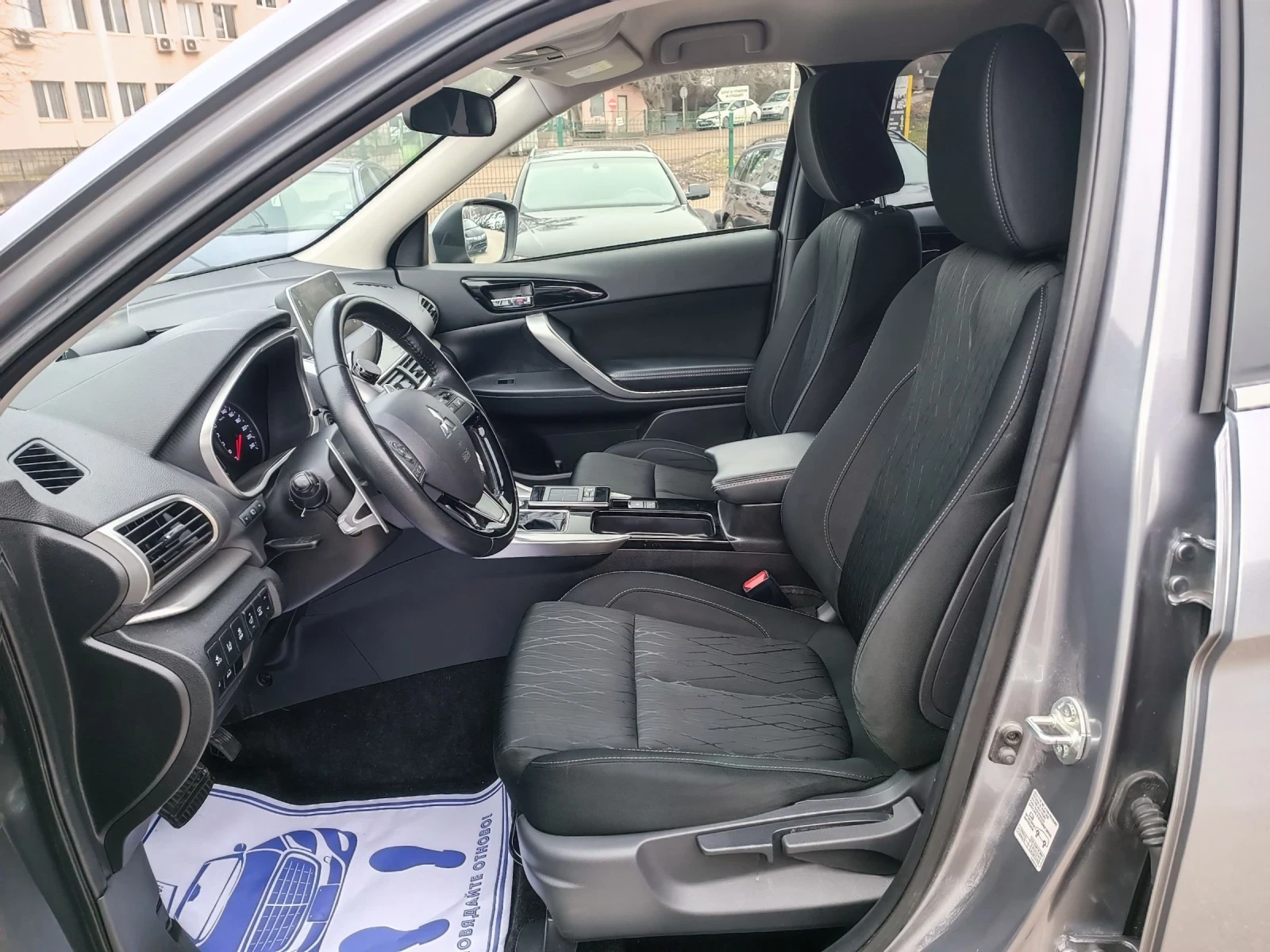 Mitsubishi Eclipse Cross 1.5�-163��-���������-�������-4�4-NAVI-KEYLESS | Mobile.bg � ����������� 9