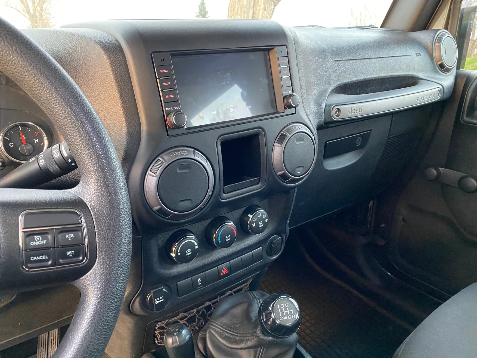 Jeep Wrangler 3.6 284k.c., снимка 11 - Автомобили и джипове - 53991802