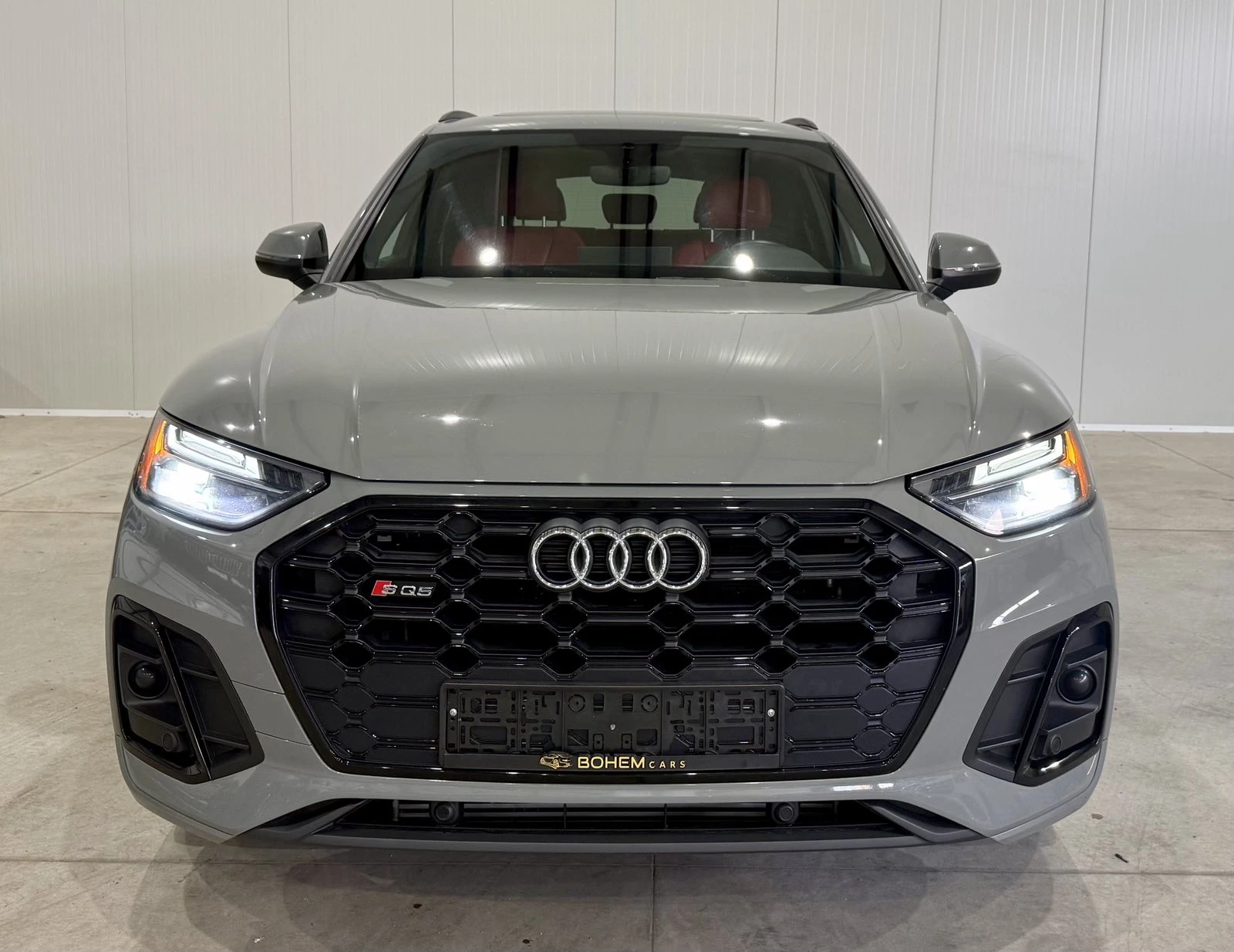 Audi SQ5 30T Black Optic, снимка 8 - Автомобили и джипове - 54441119