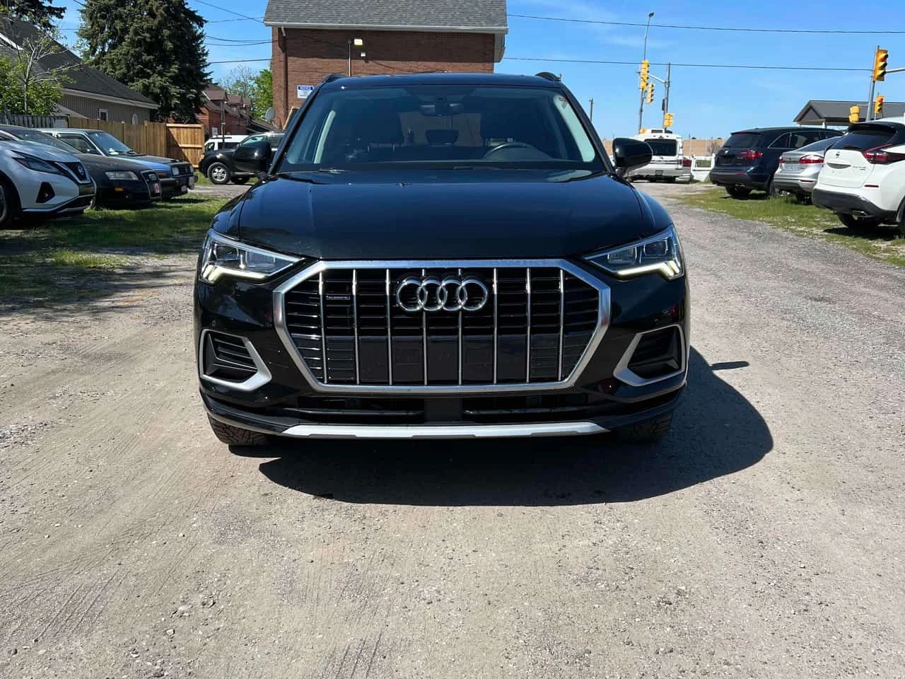 Audi Q3 Komfort| DIGITAL| ПАНОРАМА| CARFAX| АВТОКРЕДИТ, снимка 2 - Автомобили и джипове - 54754519