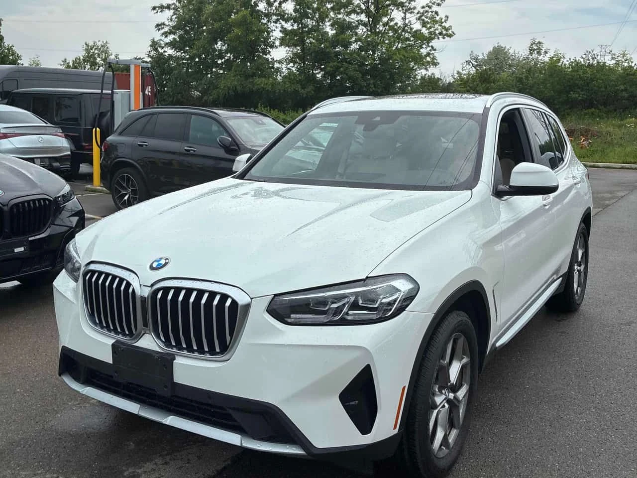 BMW X3 xDrive30i| PANORAMA| ПОДГРЕВИ| ПАМЕТ| 2 ЧИФТА ГУМИ