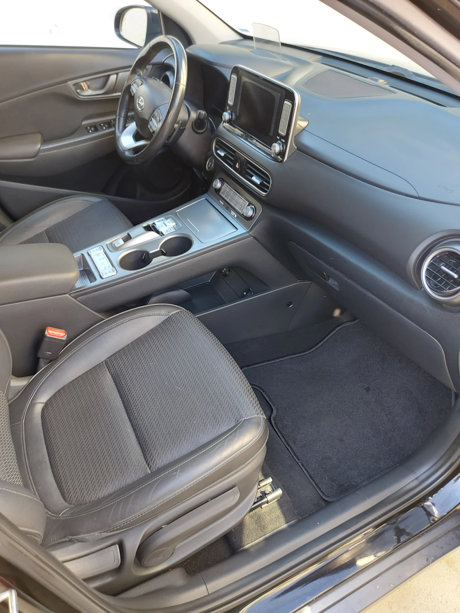 Hyundai Kona ULTIMATE, снимка 12 - Автомобили и джипове - 55273785
