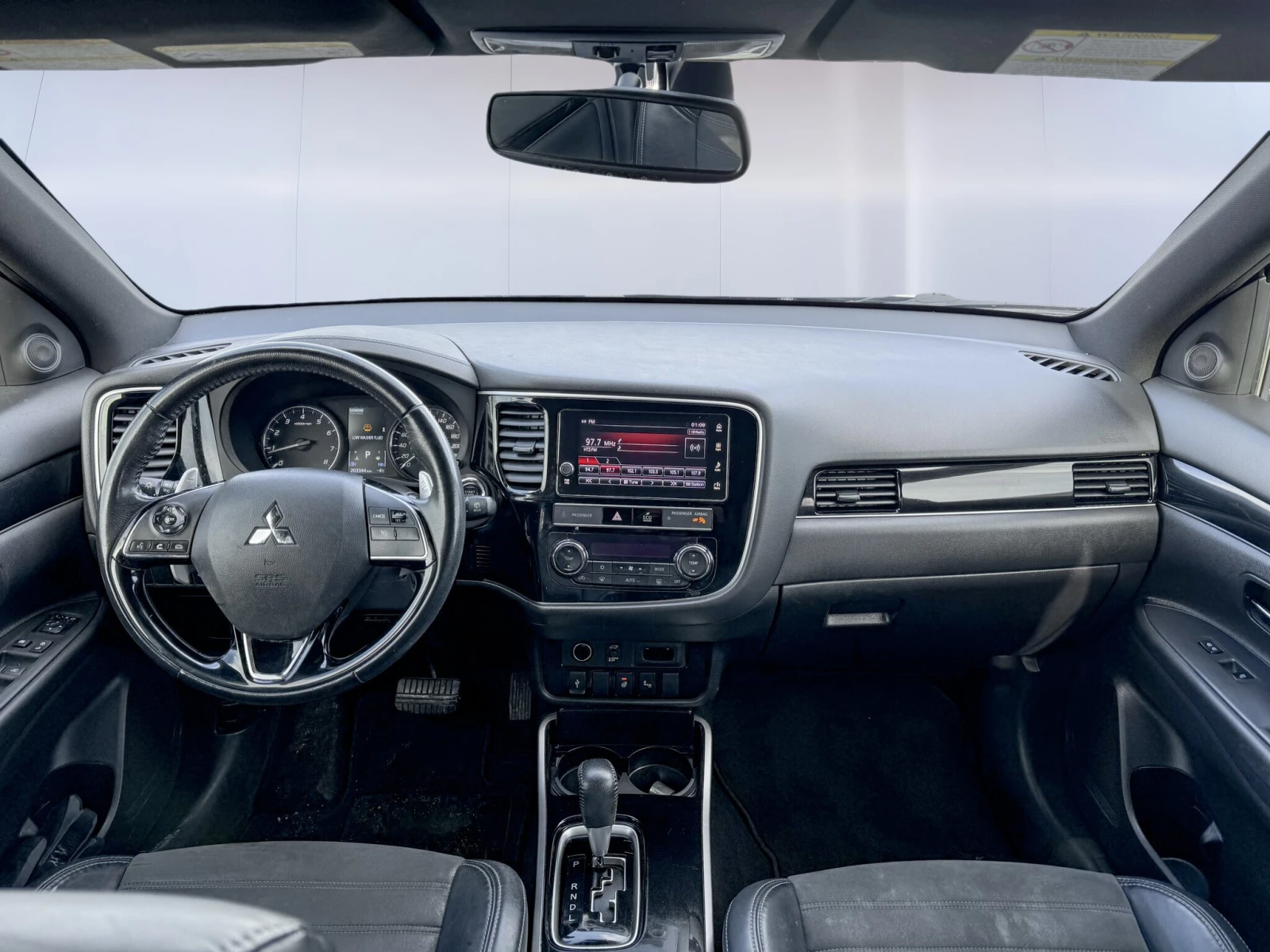 Mitsubishi Outlander Se Black 3.0 V6 7 места Шибидах, снимка 6 - Автомобили и джипове - 55477067