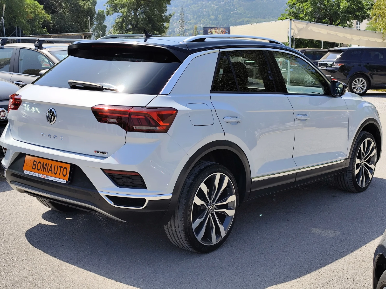 VW T-Roc 2.0TDi* ADVANCED* АВТОМАТИК* 4Х4* ПАНОРАМА, снимка 4 - Автомобили и джипове - 55640062