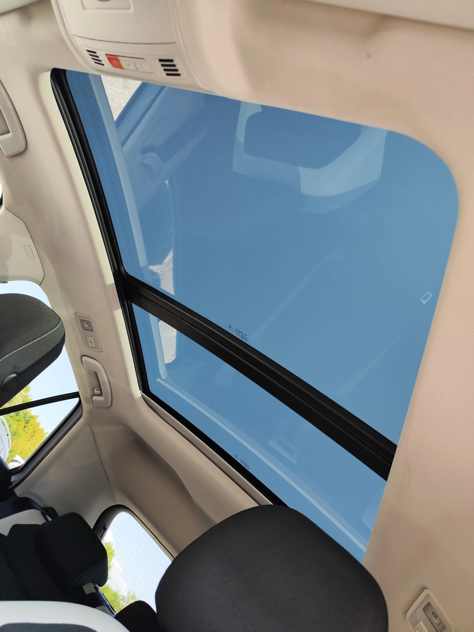 VW T-Roc 2.0TDi* ADVANCED* АВТОМАТИК* 4Х4* ПАНОРАМА, снимка 11 - Автомобили и джипове - 55640062