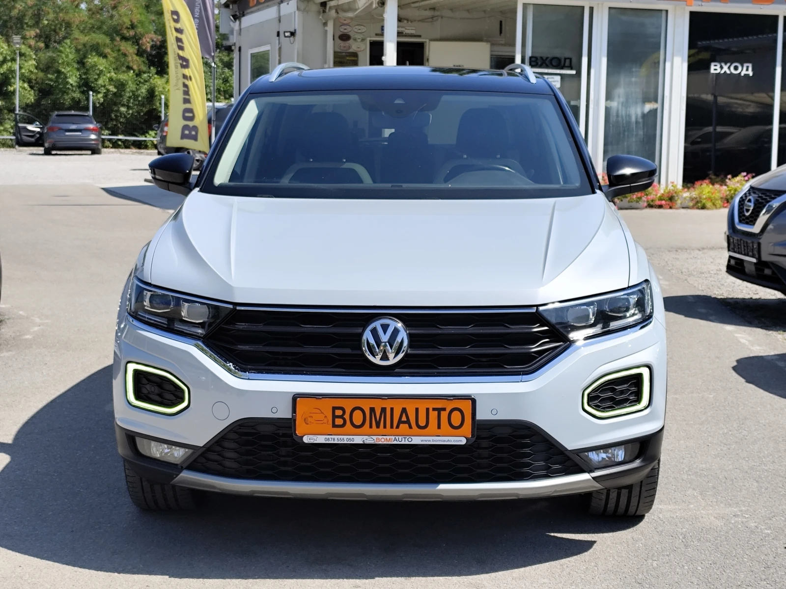 VW T-Roc 2.0TDi* ADVANCED* АВТОМАТИК* 4Х4* ПАНОРАМА, снимка 2 - Автомобили и джипове - 55640062