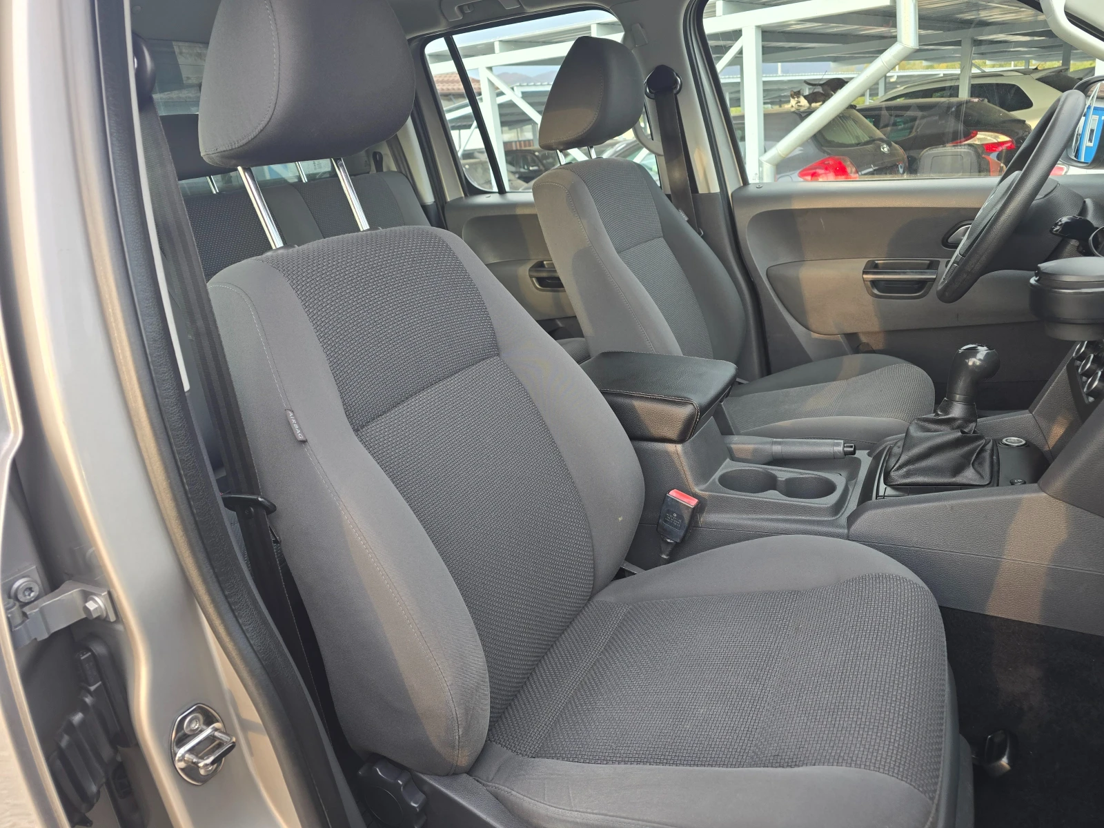 VW Amarok 2.0TDI 122кс 4MOTION, снимка 10 - Автомобили и джипове - 56269263