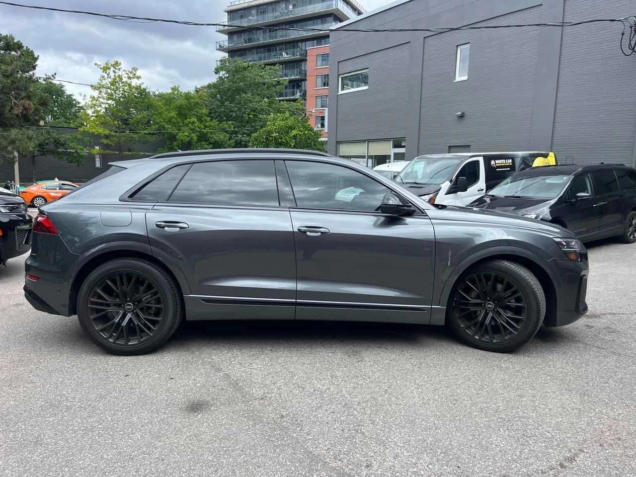 Audi Q8 * Technik * CARFAX *  | Mobile.bg � ����������� 3