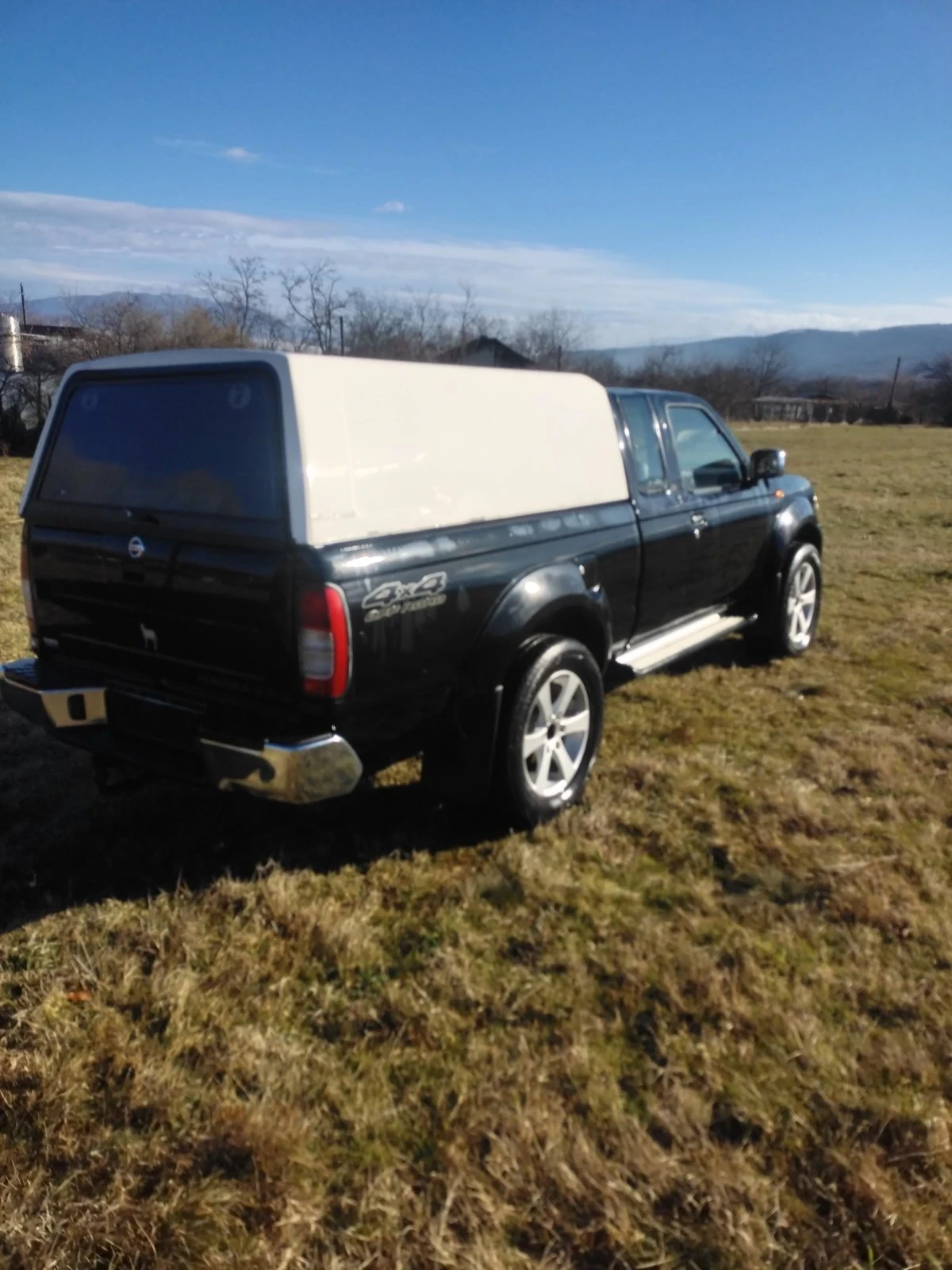 Nissan Navara 2.5, снимка 3 - Автомобили и джипове - 56630232