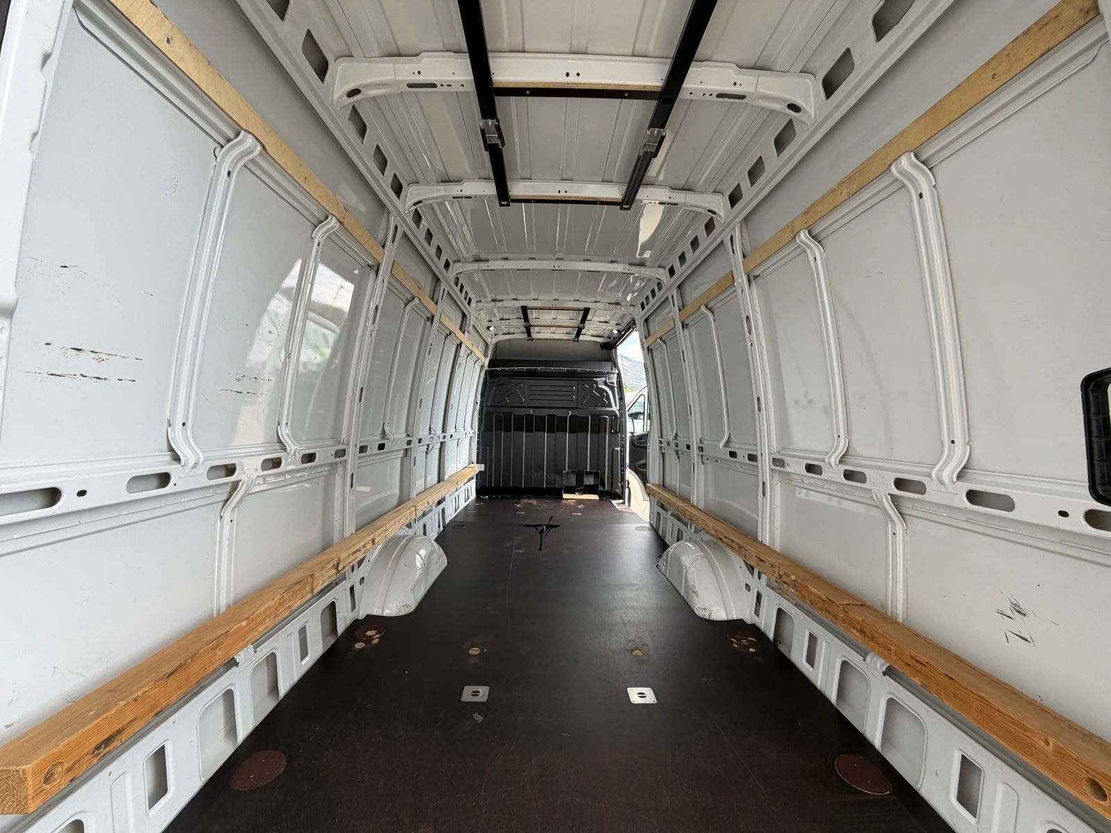 Iveco 35s16 MAXI!LED!2-БРОЯ!EURO6!FULL!ТОП!, снимка 13 - Бусове и автобуси - 56197153