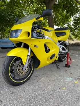 Suzuki Gsxr 750 srad, снимка 3