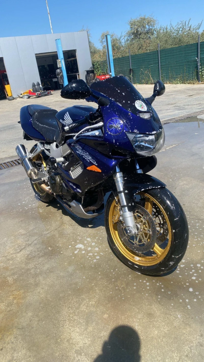 Honda Vtr 1000, снимка 7 - Мотоциклети и мототехника - 52120159