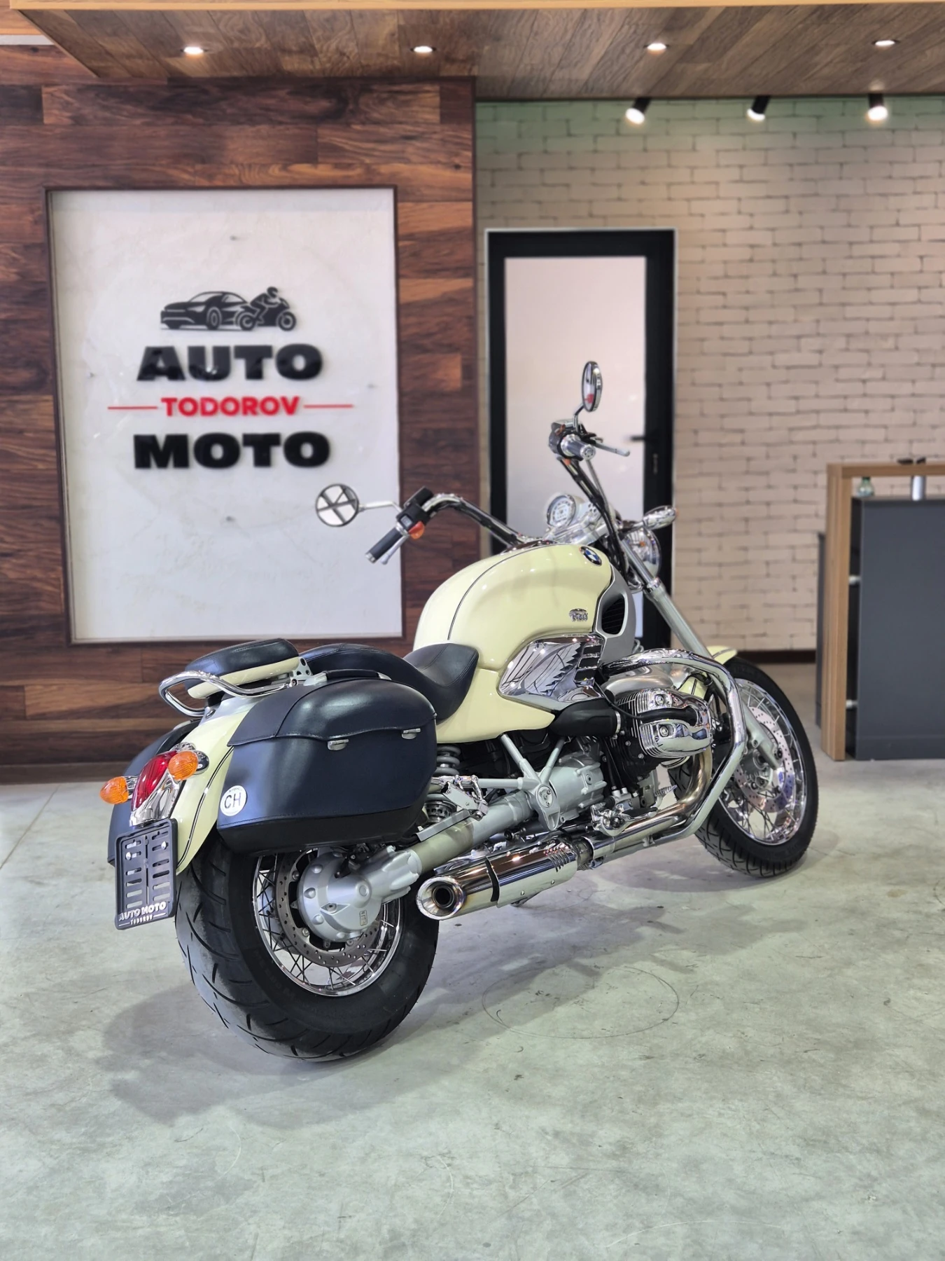 BMW R 1200 C ABS! ТОП състояние! Нов внос от ШВЕЙЦАРИЯ!, снимка 7 - Мотоциклети и мототехника - 54470473
