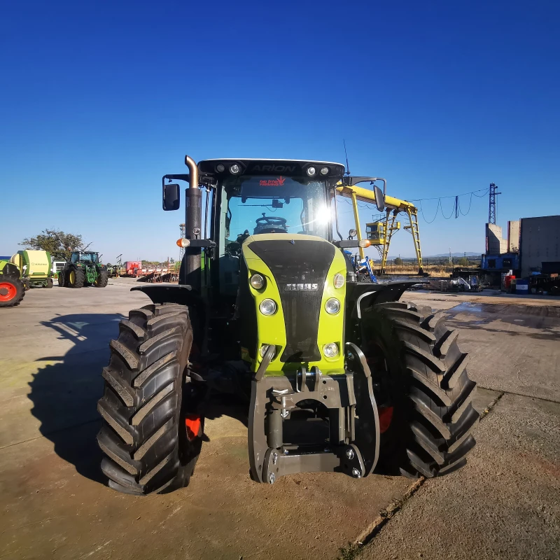 Трактор Claas Arion 650  лизиг с първоначална вноска 20% , снимка 3 - Селскостопанска техника - 43596442