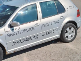 VW Golf - 1200 € / 2347.00 лв. - 12903970 4
