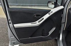 Toyota Yaris - 2800 € / 5476.32 лв. - 93697346 13