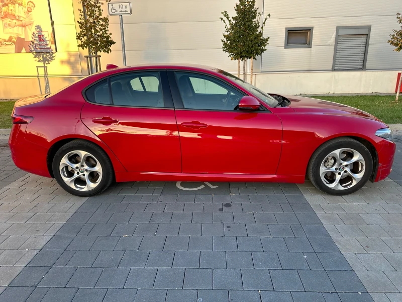 Alfa Romeo Giulia 2.2 MultiJet, снимка 4 - Автомобили и джипове - 47611794