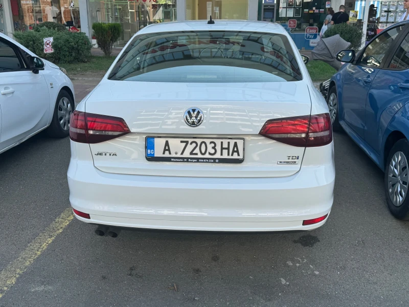 VW Jetta 2.0 Tdi, снимка 3 - Автомобили и джипове - 47776491