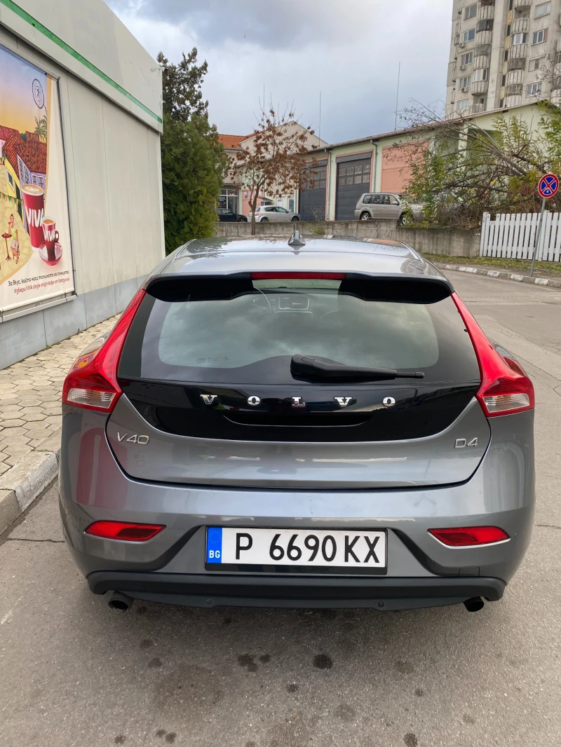 Volvo V40, снимка 3 - Автомобили и джипове - 48080284