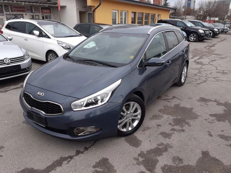 Kia Ceed 1.6 CRDI. MAXFULL LED 6.CK PREMIUM               , снимка 1 - Автомобили и джипове - 48189737