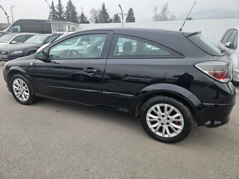 Opel Astra 1.7CDTI GTC, снимка 4 - Автомобили и джипове - 49195307