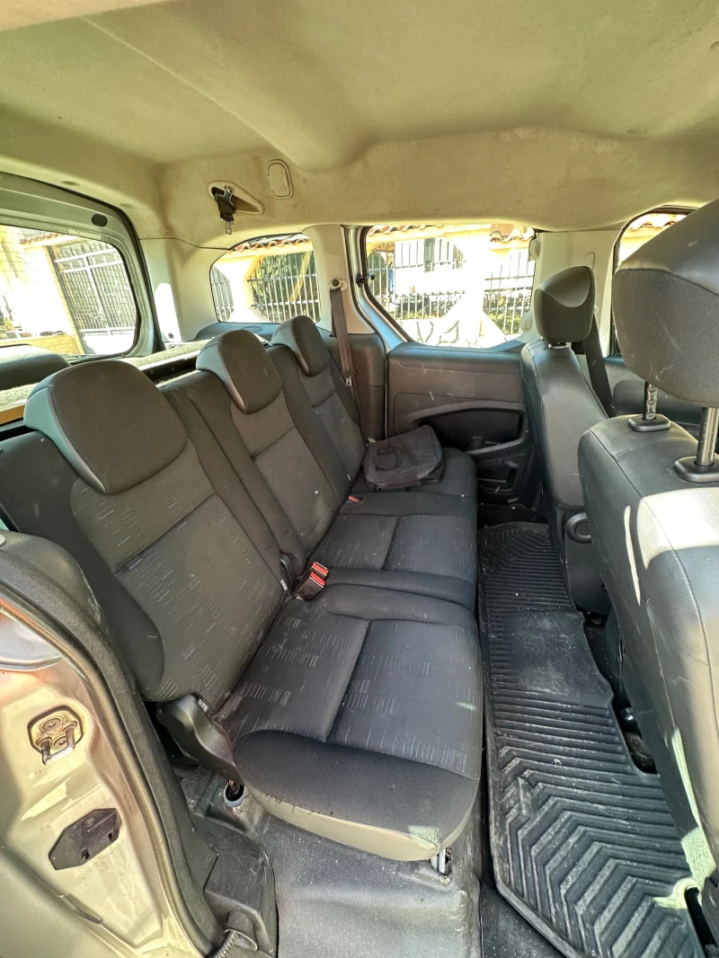 Citroen Berlingo 1.6HDI(75кс), снимка 7 - Автомобили и джипове - 49413087