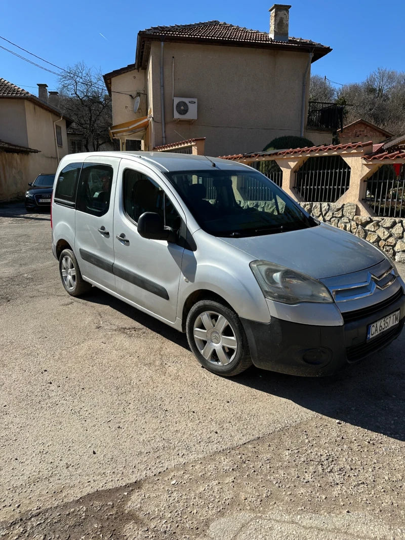 Citroen Berlingo 1.6HDI(75кс), снимка 3 - Автомобили и джипове - 49413087