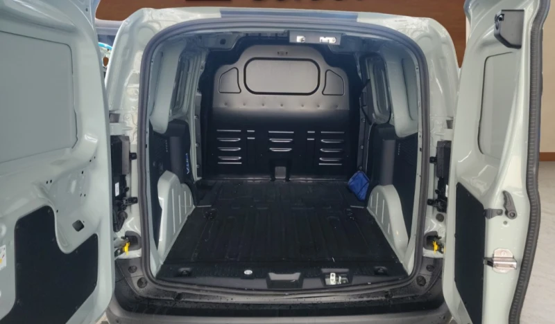 Ford Courier 100, снимка 14 - Автомобили и джипове - 51110791