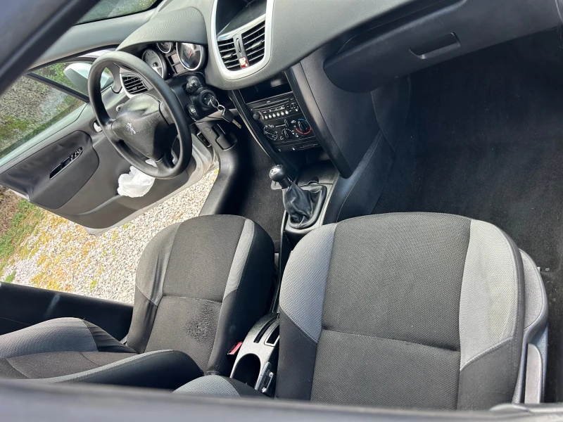 Peugeot 207 1.4I EURO4, снимка 14 - Автомобили и джипове - 51564132