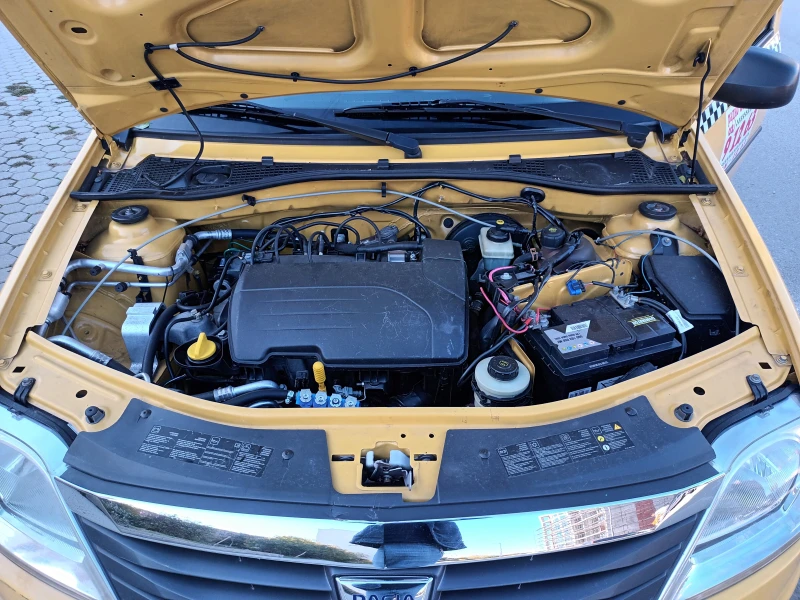 Dacia Logan 1.6 / Gas, снимка 15 - Автомобили и джипове - 52255616