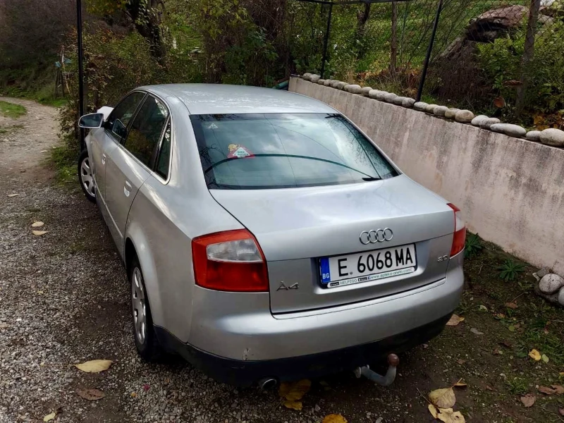 Audi A4 2.0 LPG, снимка 11 - Автомобили и джипове - 52482180
