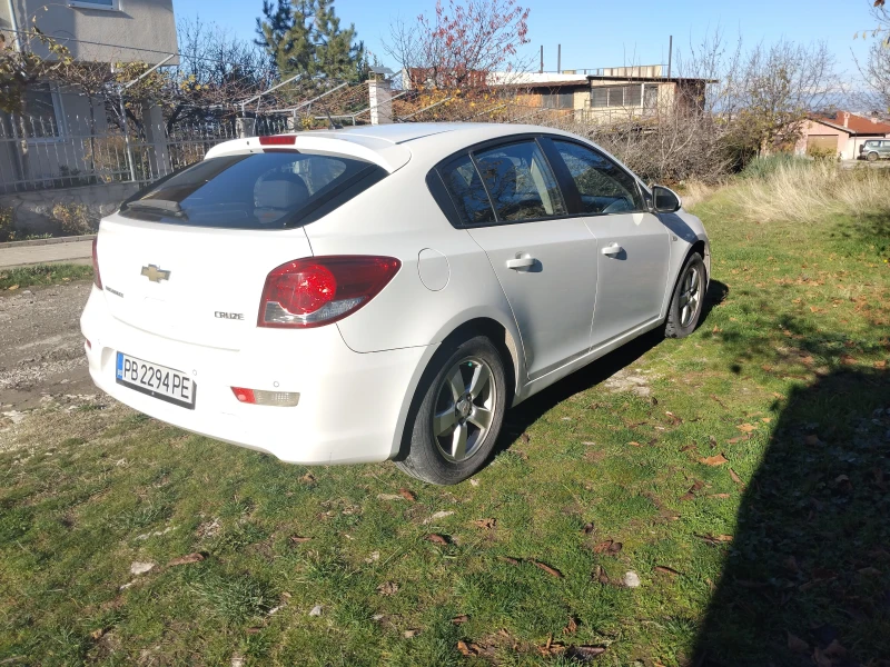 Chevrolet Cruze 1.6 газ, снимка 3 - Автомобили и джипове - 52787325