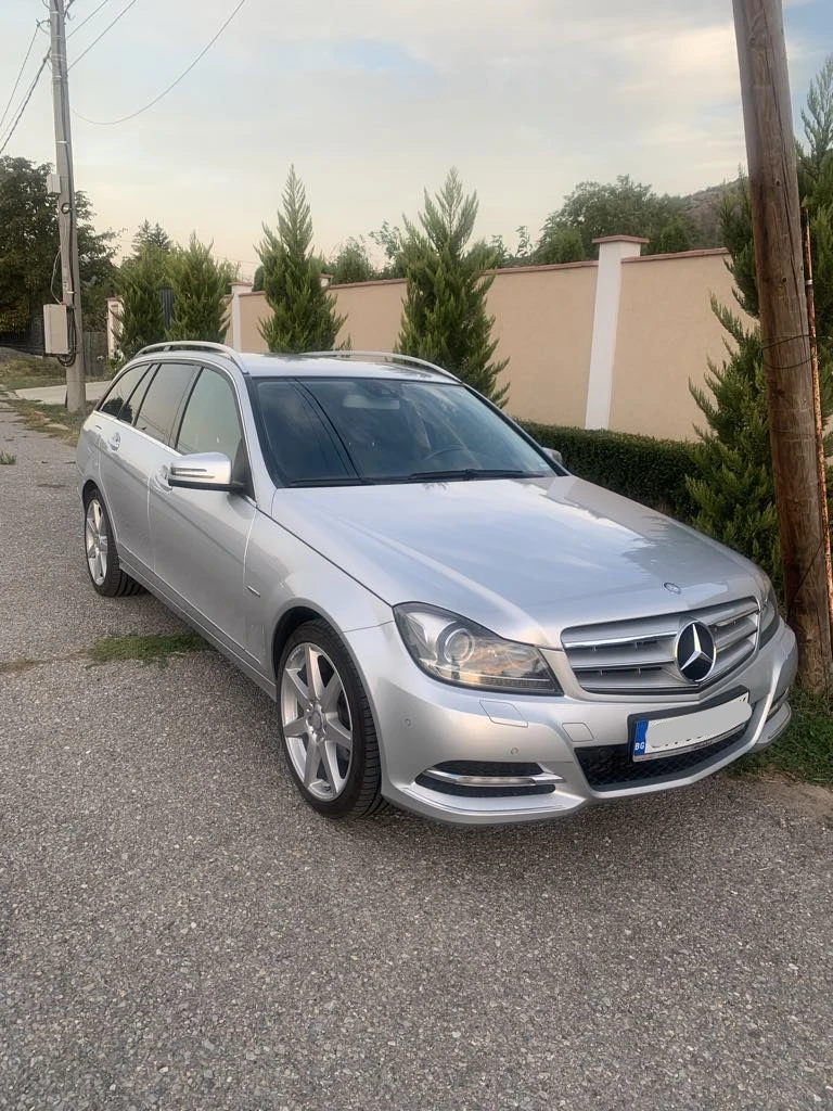 Mercedes-Benz C 220, снимка 2 - Автомобили и джипове - 49518795