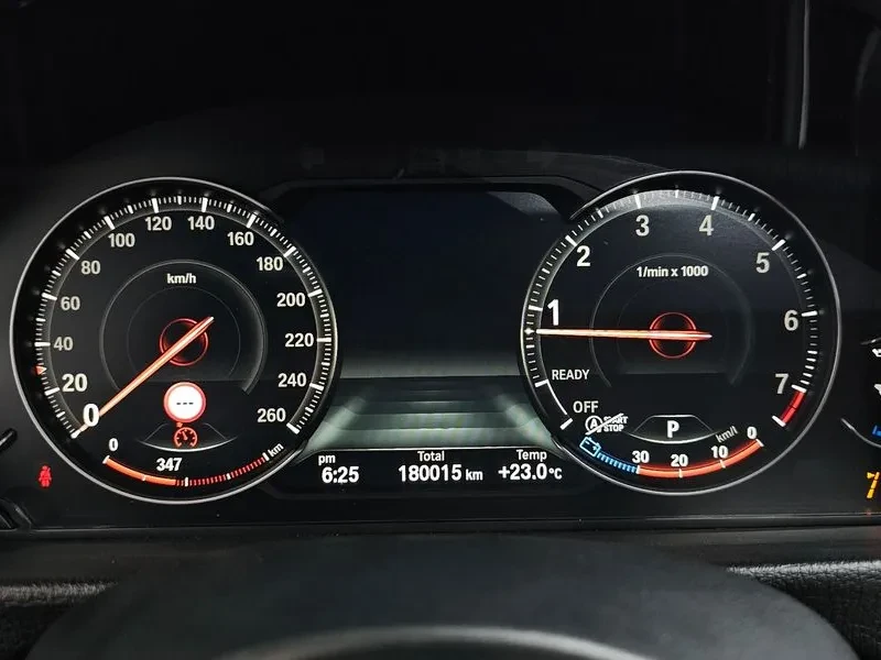BMW 330 (F30) 330I M Sports, снимка 15 - Автомобили и джипове - 54873439