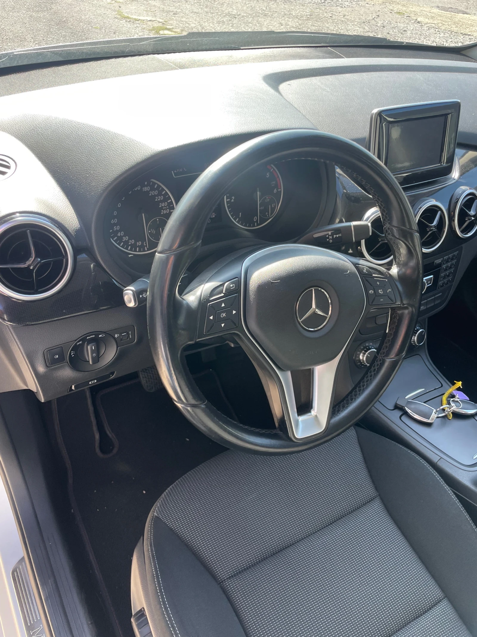 Mercedes-Benz B 180 CDI Mercedes двигател - изображение 8