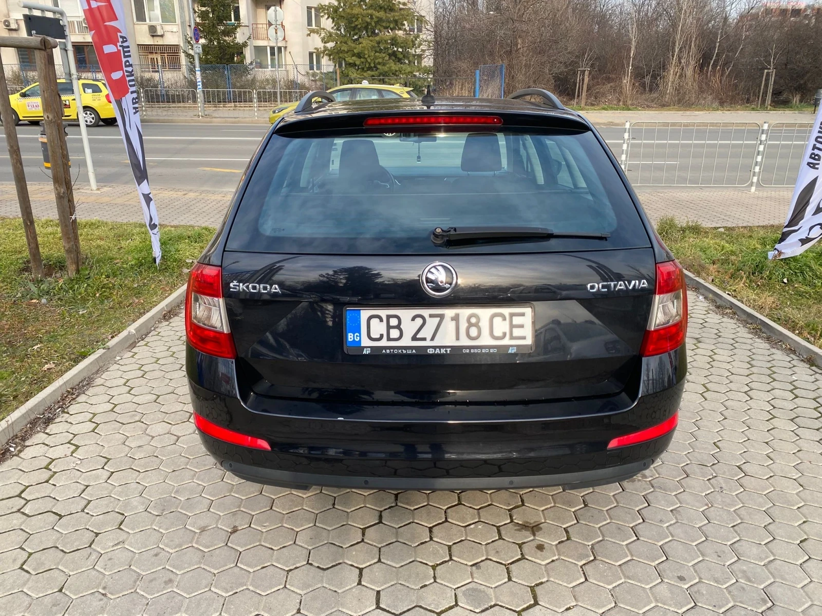 Skoda Octavia 2.0TDi/AVTOMAT/NAVI - изображение 5