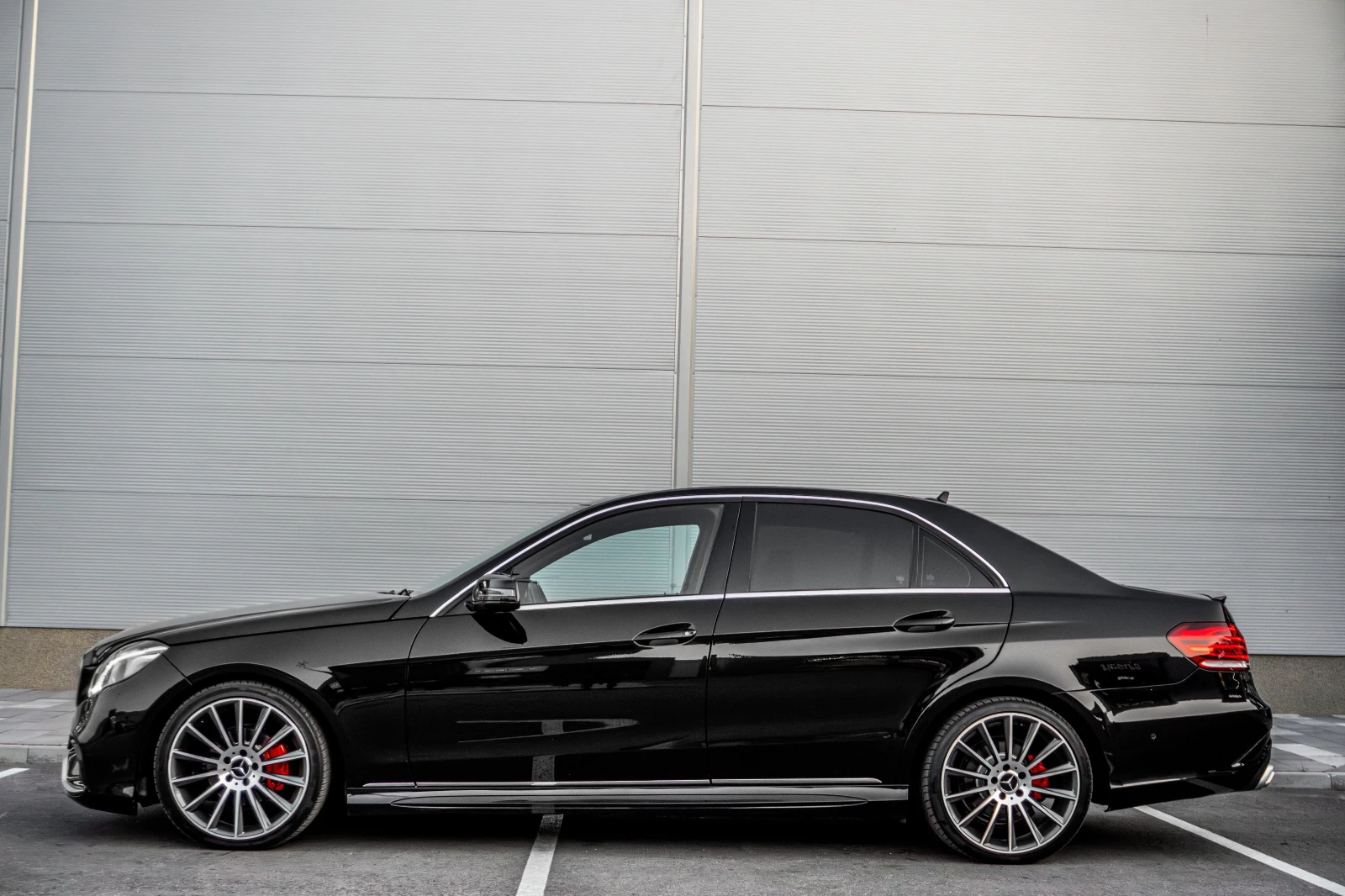 Mercedes-Benz E 220 D* BLUETEC* AMG-LINE* CARBON - изображение 2