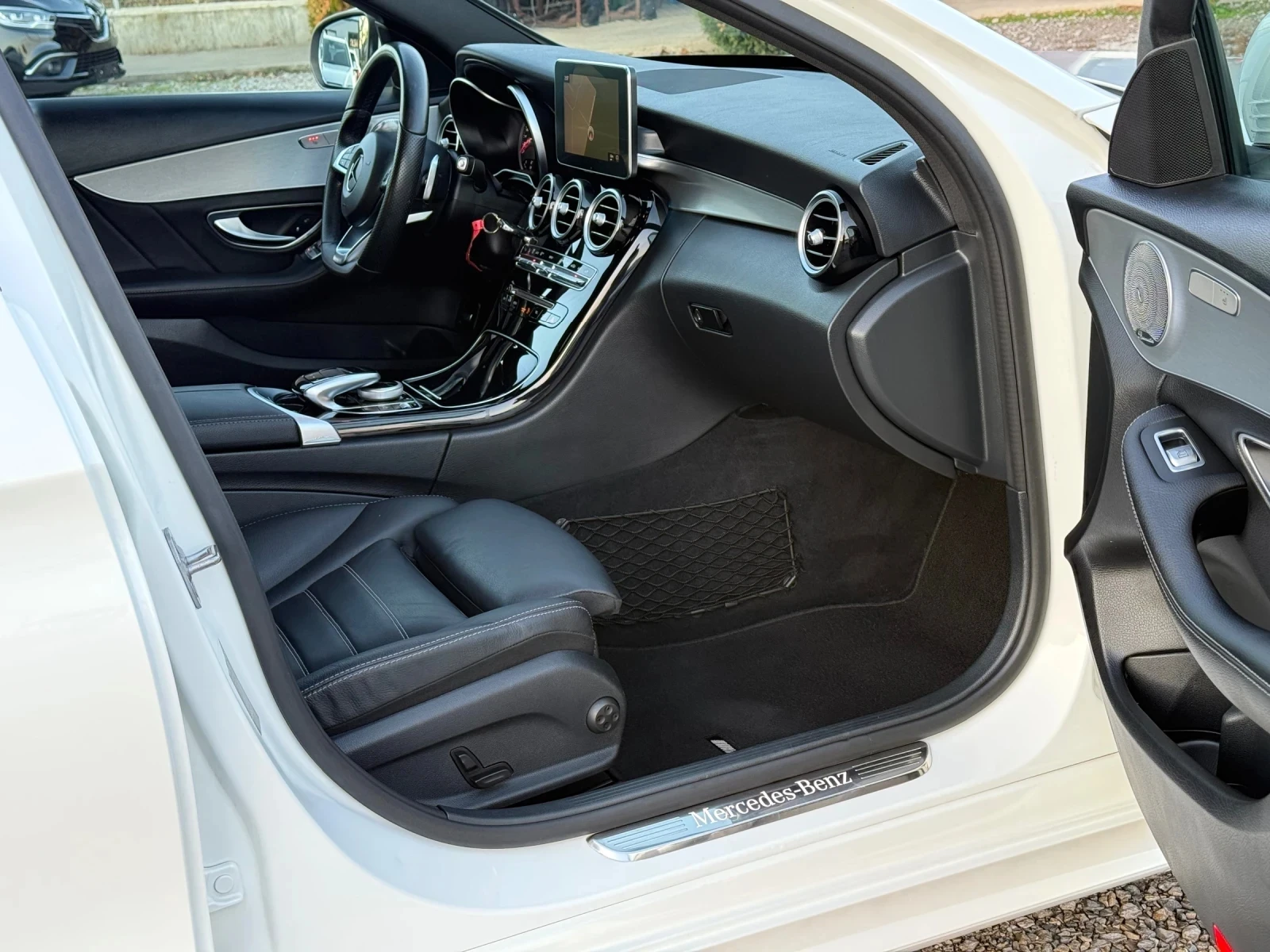 Mercedes-Benz C 250 AMG, AIR-MATIC - изображение 10