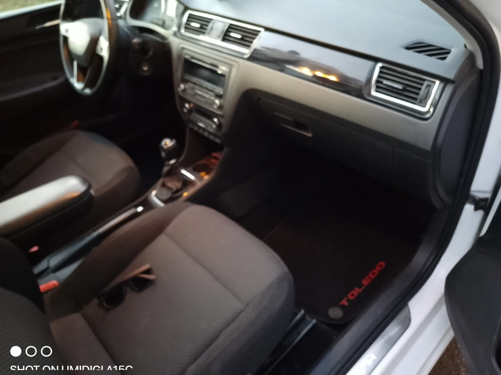 Seat Toledo 1.6TDI 105k.c - изображение 3