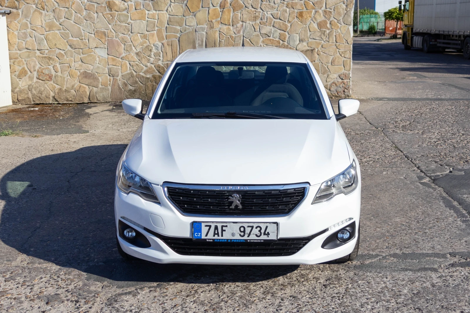 Peugeot 301 1.2 - изображение 6