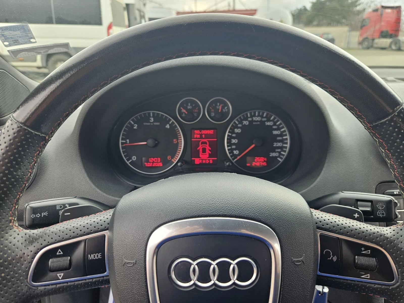 Audi A3 2.0tdi s-line 140ps automat navi | Mobile.bg � ����������� 12