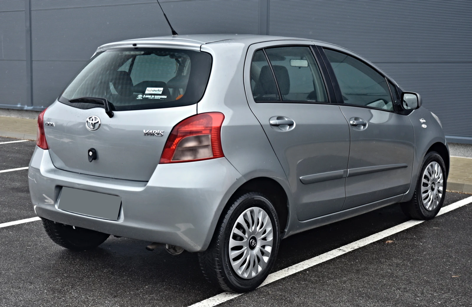 Toyota Yaris, снимка 4 - Автомобили и джипове - 53965429