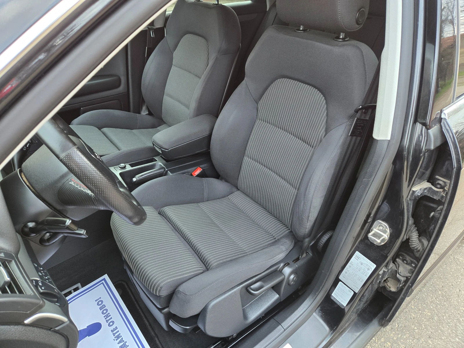 Audi A4 2.0 TDI Германия S-Line Клима Навигация Подгрев , снимка 10 - Автомобили и джипове - 54057916