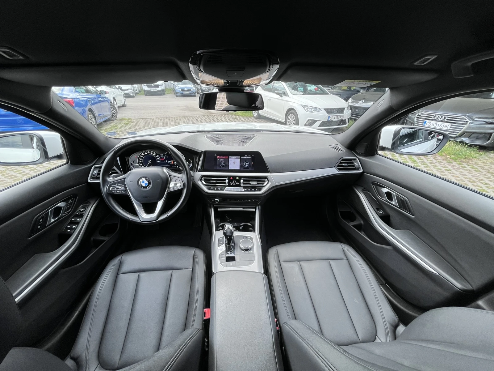 BMW 320 i XDrive 184 HP, снимка 7 - Автомобили и джипове - 54359875