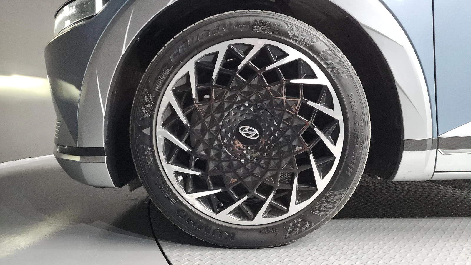 Hyundai Ioniq 5 LONG RANGE* PRESTIGE* BOSE* HEAD-UP* ОБДУХВАНЕ, снимка 5 - Автомобили и джипове - 54372564